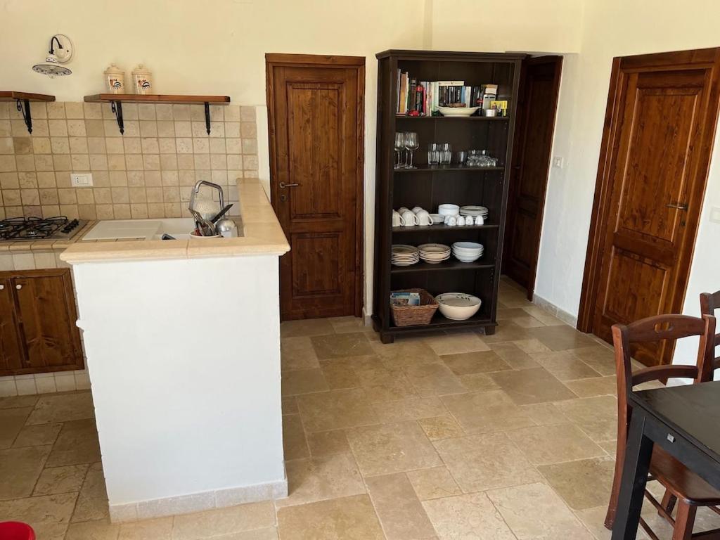 Casa Giuliveto - Charmantes Ferienhaus Mit Privatpool In Olivenhain Ostuni Exterior photo