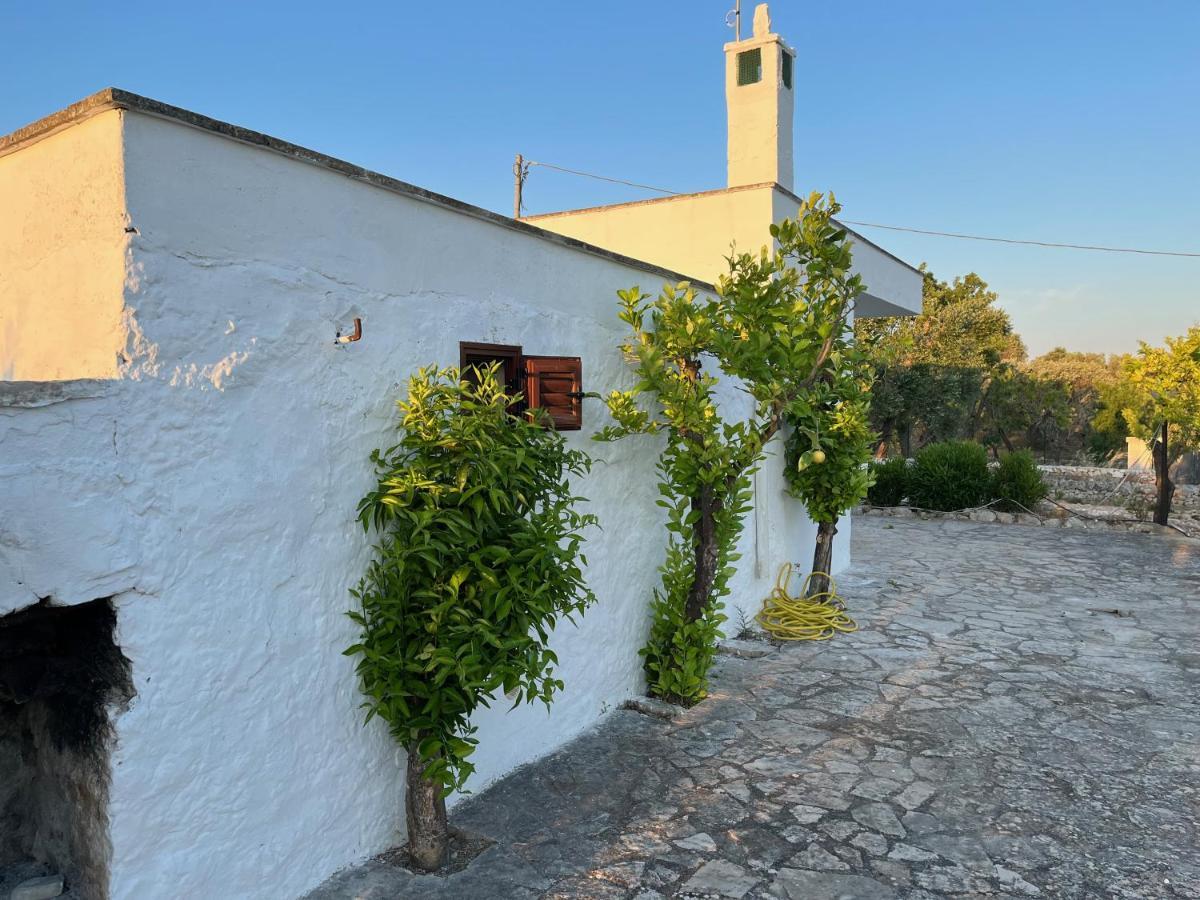 Casa Giuliveto - Charmantes Ferienhaus Mit Privatpool In Olivenhain Ostuni Exterior photo